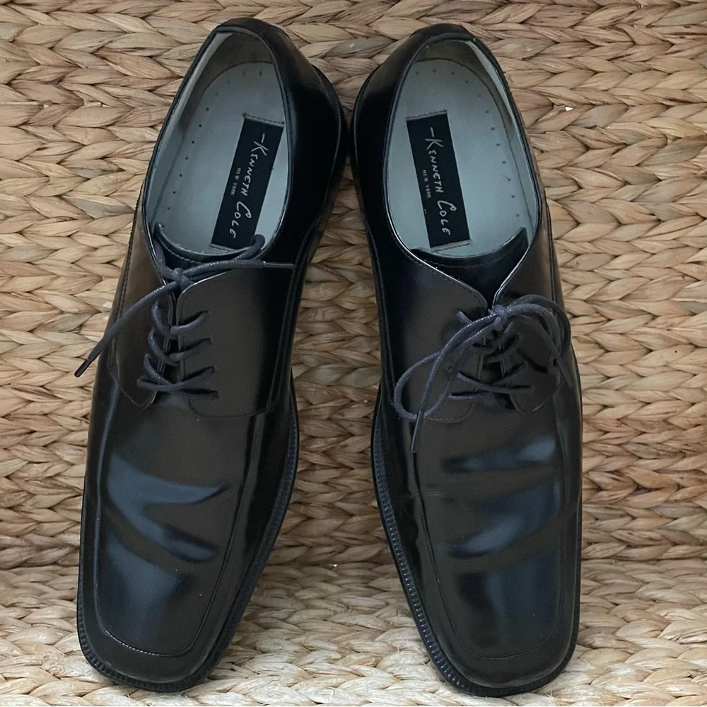 Kenneth Cole New York pre owned
